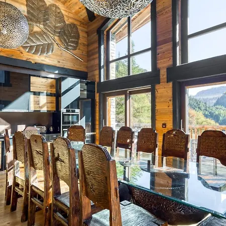 Carte Blanche Ubud Chalet *